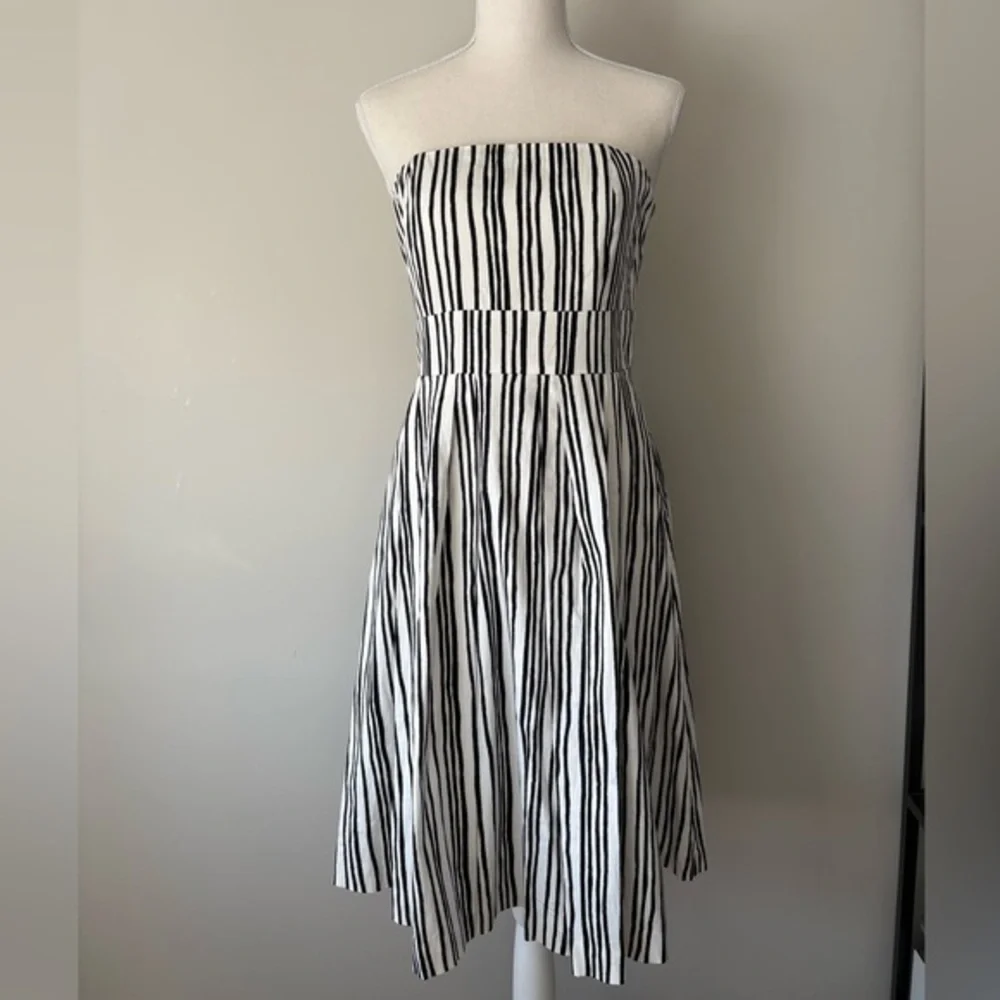 club monaco black and white dress CLUB MONACO Women's Square Neck Day Dress, Black/White, 0 at Amazon Women's  Clothing store